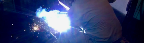 厚板加工作業風景