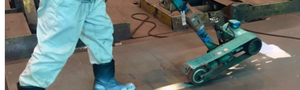 厚板加工作業風景